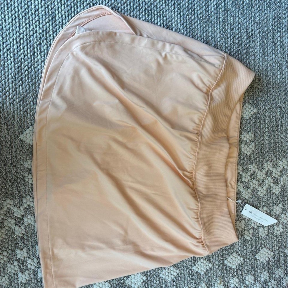 Travis Mathew women's‎ size XL light pink butter soft skort